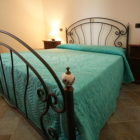 Timeless Villa In Cagli With Garden And Swimming Pool Exteriér fotografie